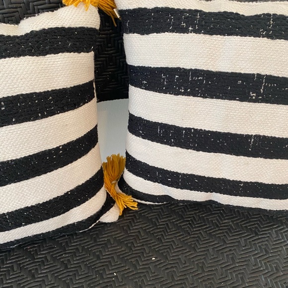 Hearth & Hand Striped/Textured Indoor/Outdoor Pillows - Picture 4 of 12
